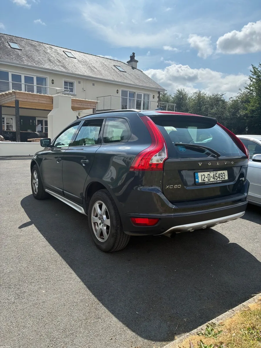 Volvo XC60 2012 - Image 5