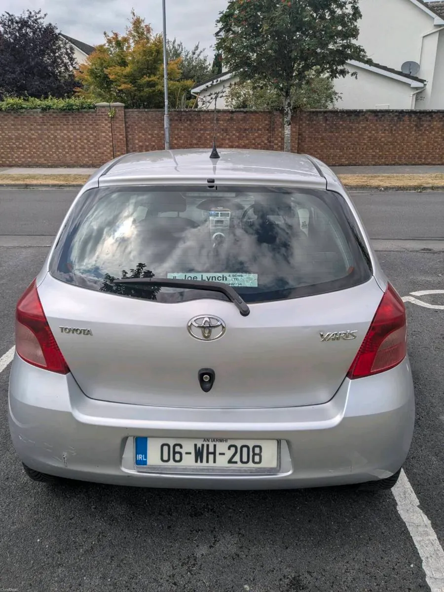 Toyota Yaris 2006 - Image 2