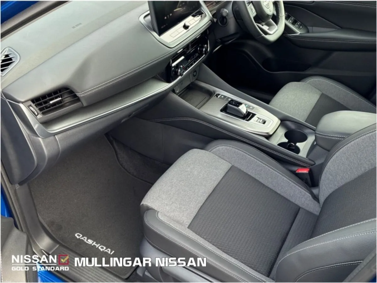 Nissan Qashqai 1.5SV Premium e-Power Hybrid Auto-D - Image 4