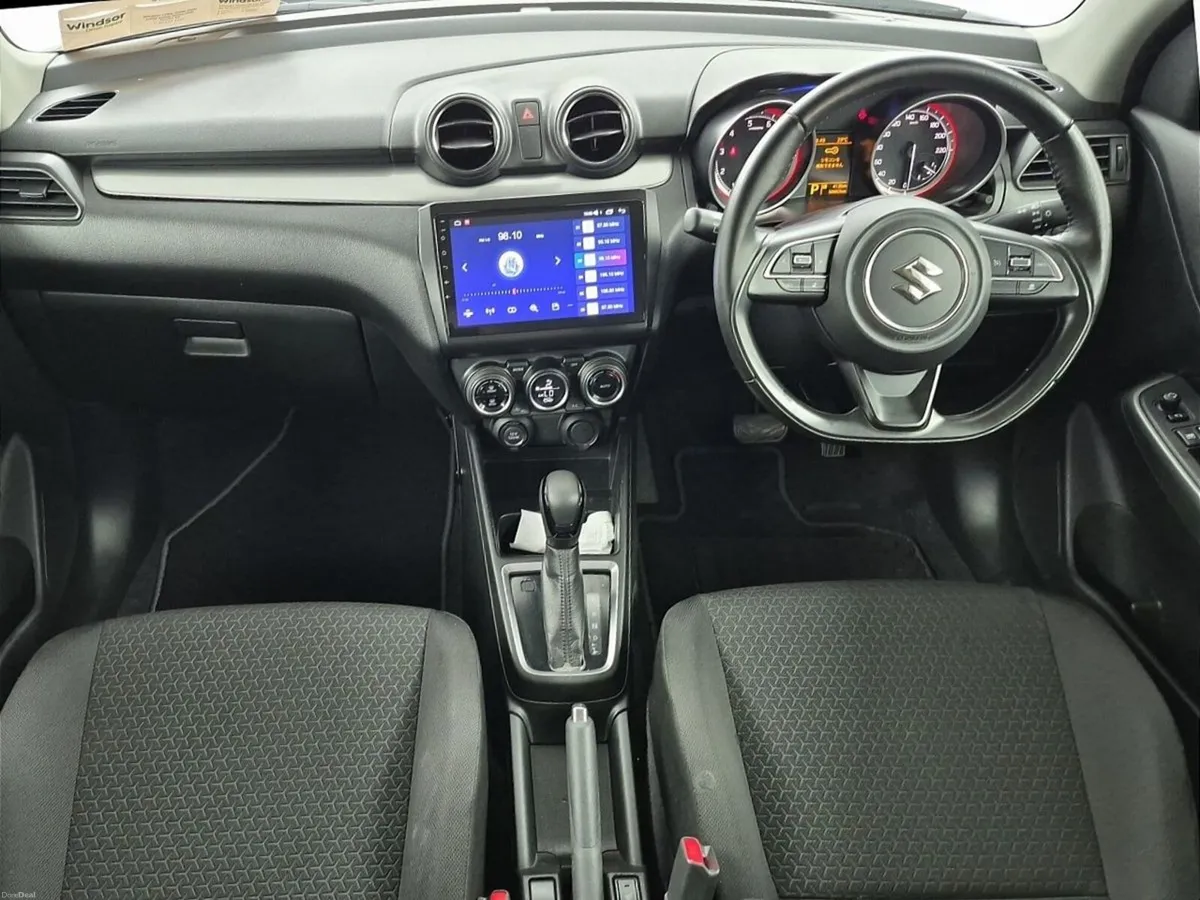 Suzuki Swift 1.2 CVT Automatic XG Limited - Image 3
