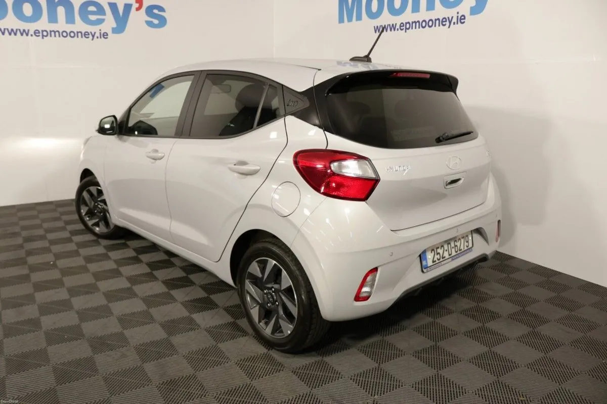 Hyundai i10 DELUXE PLUS 1.0L PETROL HATCHBACK - Image 4