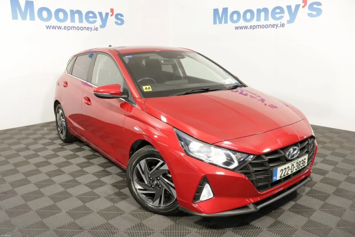 Hyundai i20 DELUXE PLUS 1.2L PETROL HATCHBACK - Image 1
