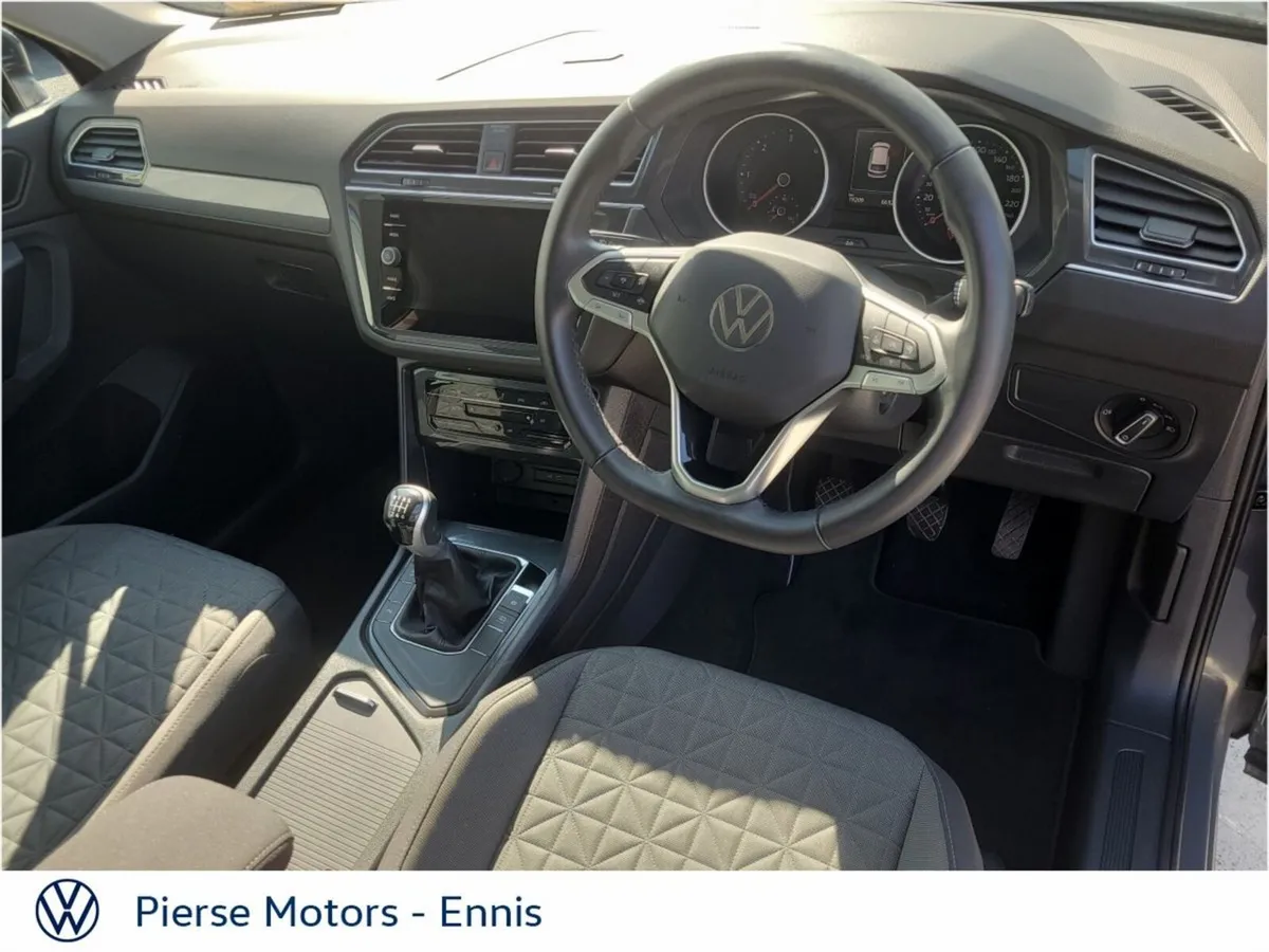 Volkswagen Tiguan 2.0 TDI 122HP Life - Image 2