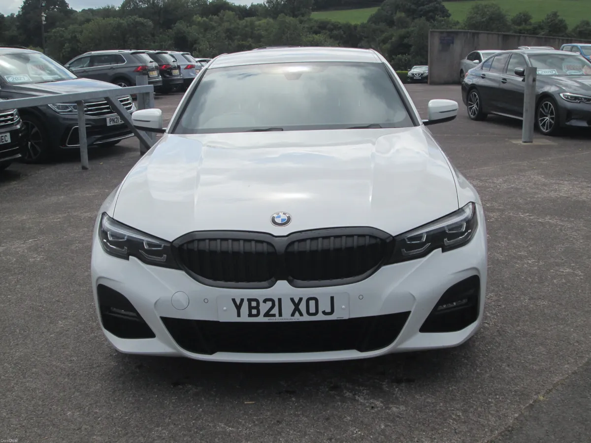 2021  BMW  318 D  2.0  MHT  M-SPORT  AUTOMATIC - Image 3