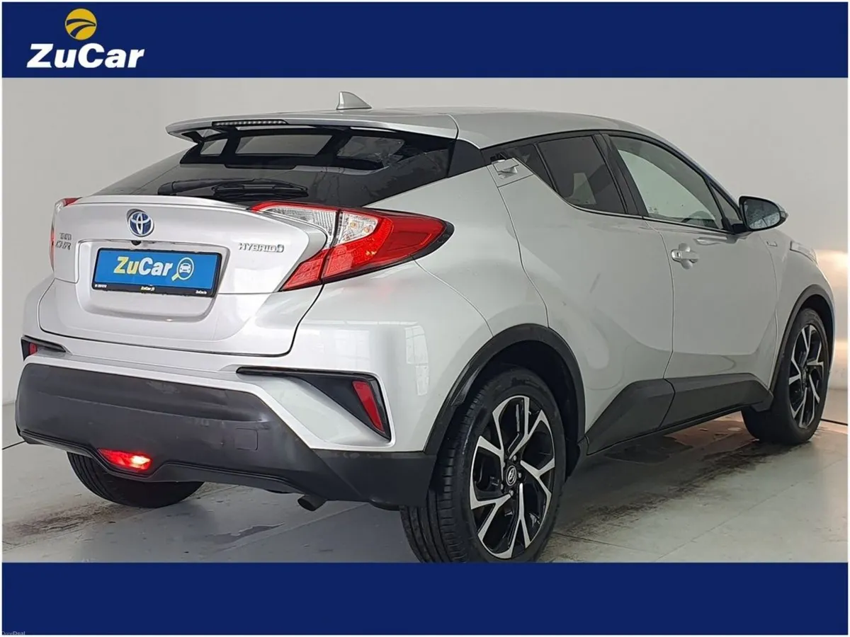 Toyota C-HR Sport Hybrid - Image 6