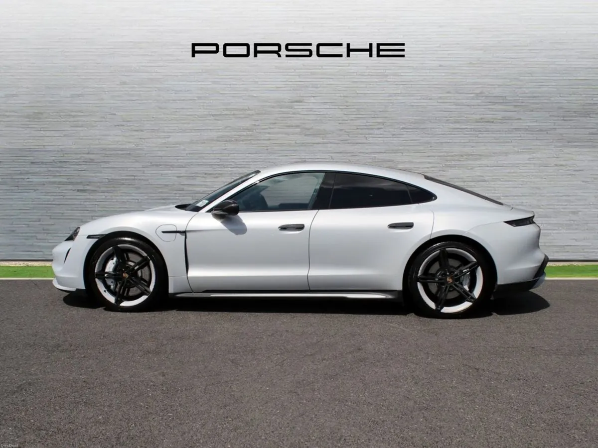 Porsche Taycan Turbo - Image 3