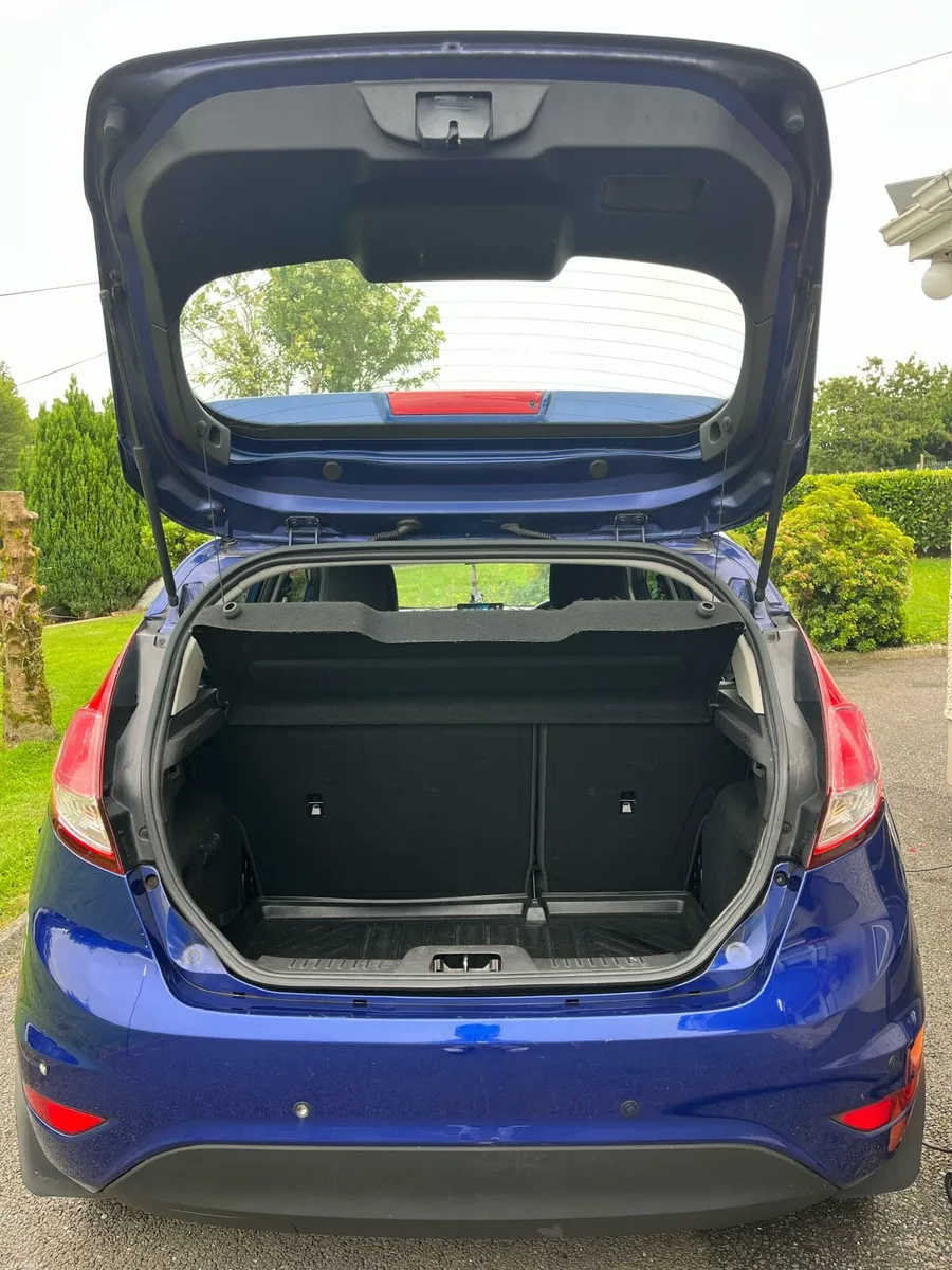 2014 Ford Fiesta - Image 4