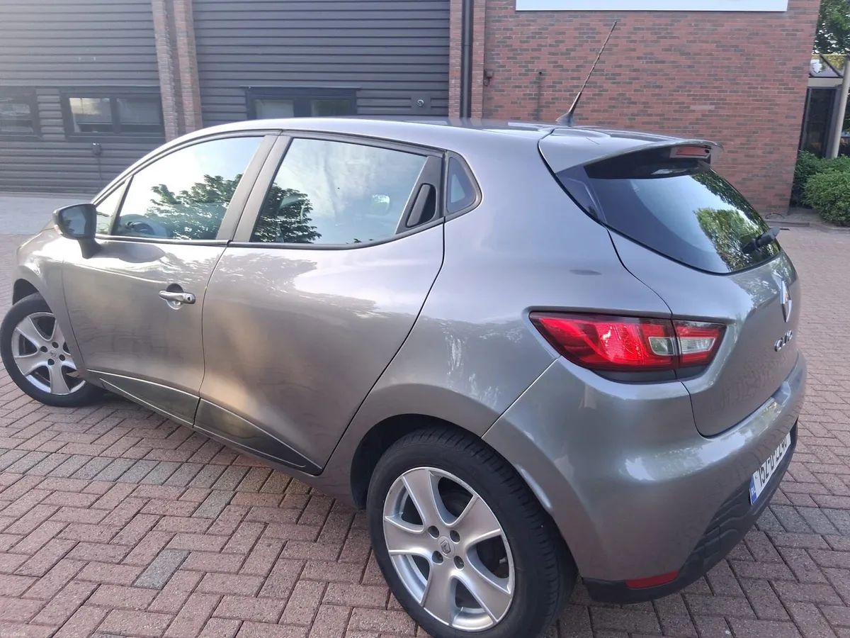 Renault Clio - Image 3