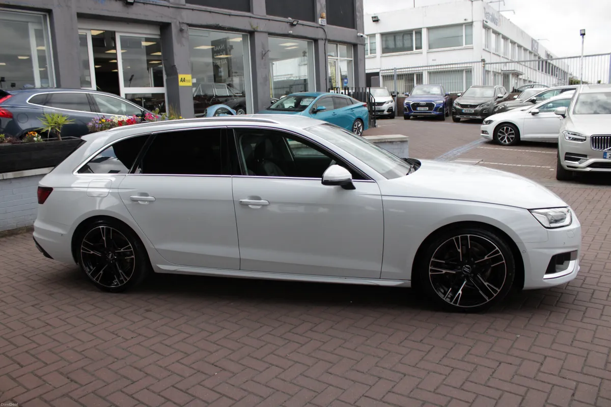 2023 AUDI A4 5DR ESTATE AUTOMATIC 2.0TFSI - Image 3