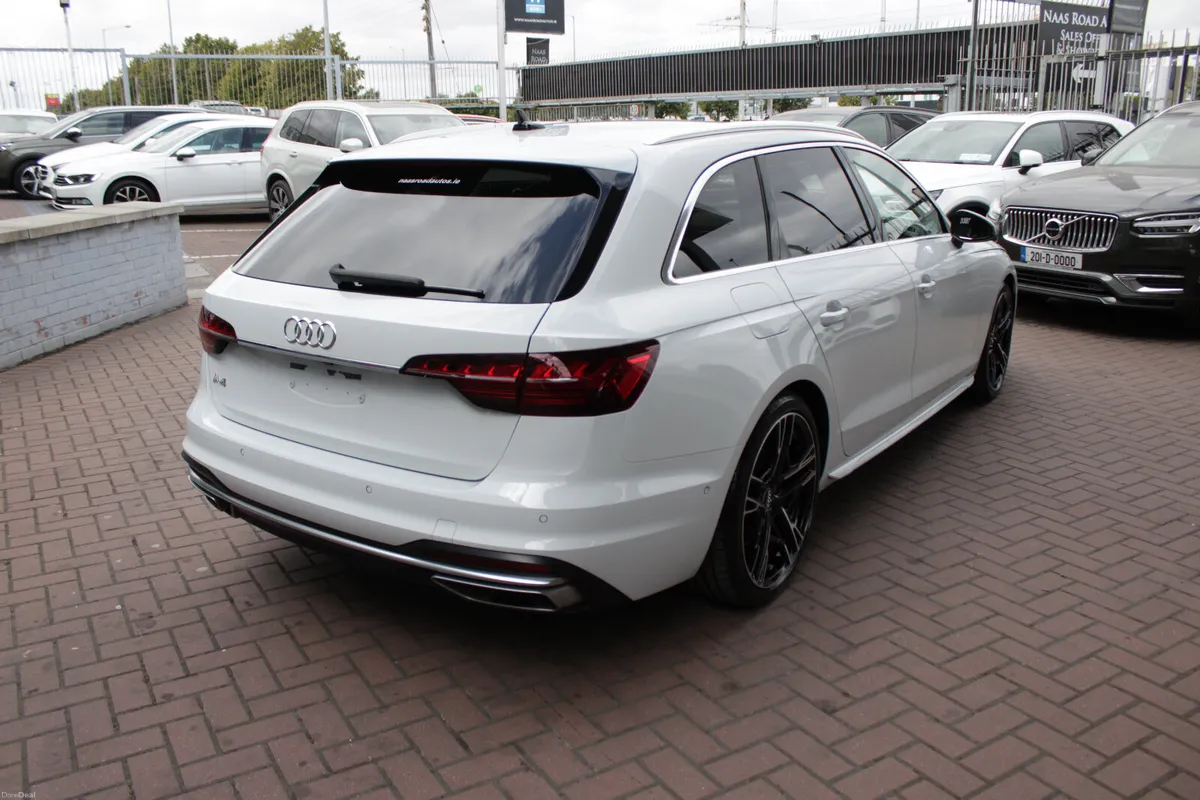 2023 AUDI A4 5DR ESTATE AUTOMATIC 2.0TFSI - Image 4