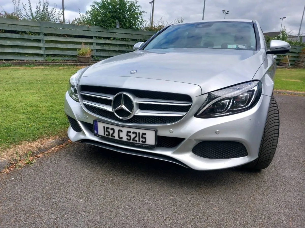 mercedes c220d avantgarde auto leather.as new cond - Image 4
