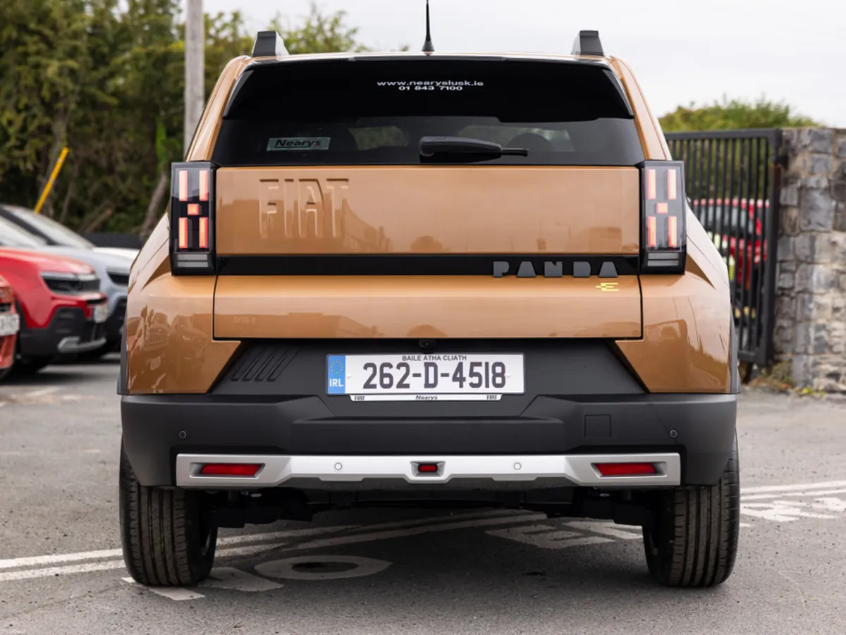 Fiat Grande Panda BEV La Prima - Image 5