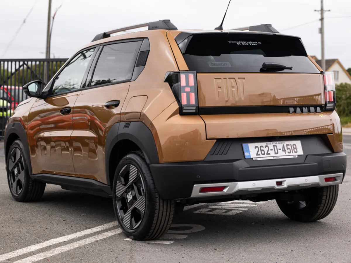 Fiat Grande Panda BEV La Prima - Image 6