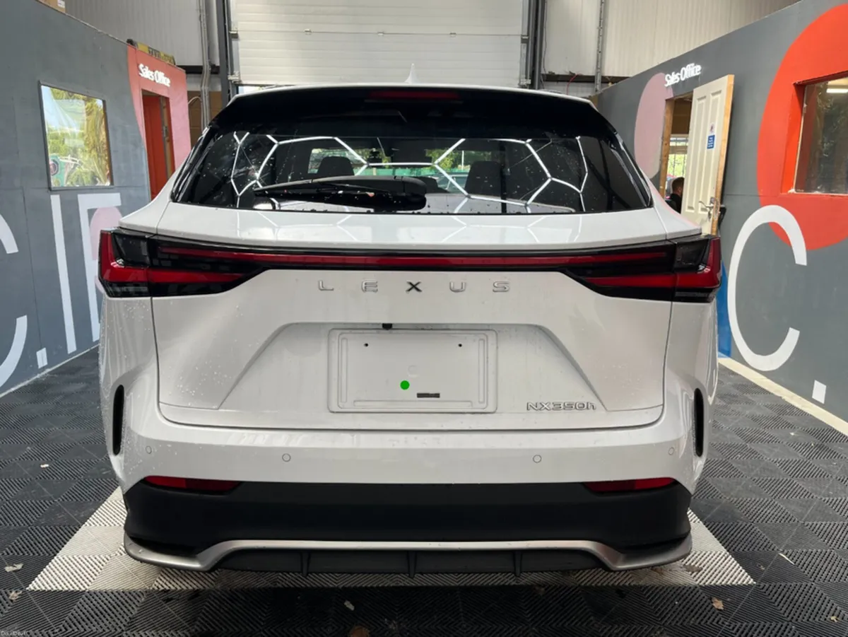 Lexus NX 2023 LEXUS NX 300H F SPORT 2.5 AUTOMATIC - Image 3