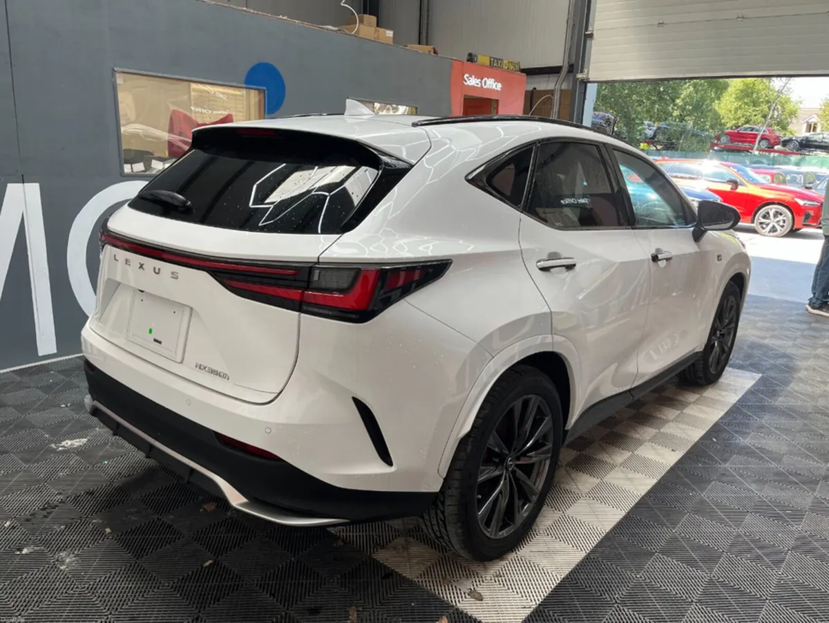 Lexus NX 2023 LEXUS NX 300H F SPORT 2.5 AUTOMATIC - Image 2