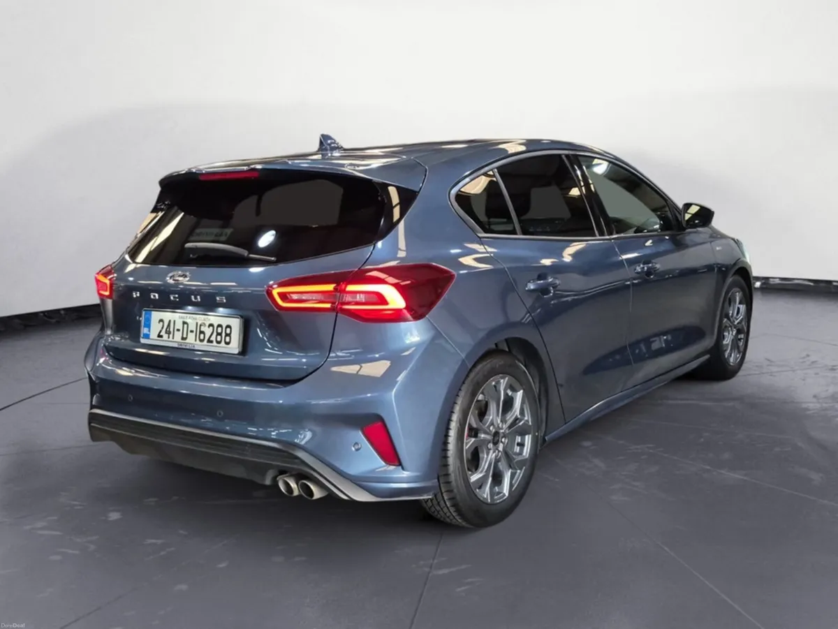 Ford Focus ST-Line 1.5 TD 115 Auto - Image 5