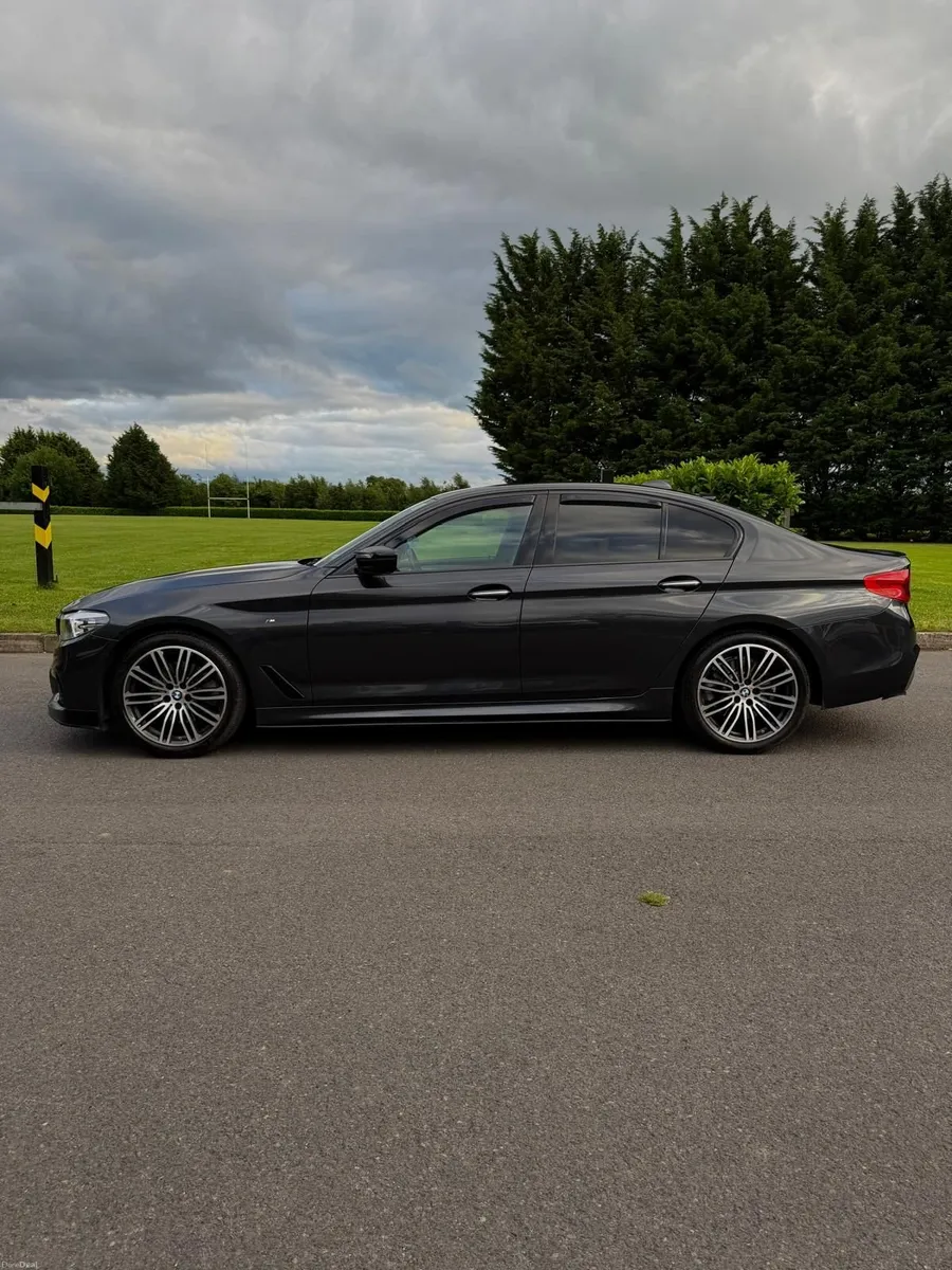2017 BMW 520D MSPORT PRO - Image 2