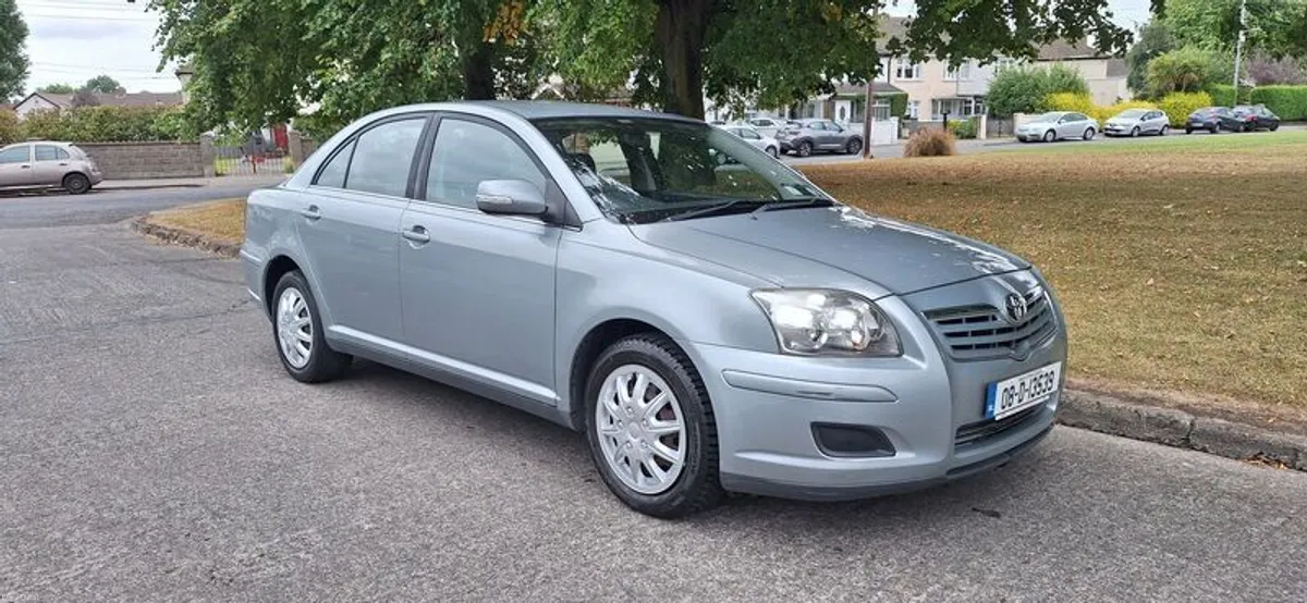 2008 Toyota Avensis - Image 1