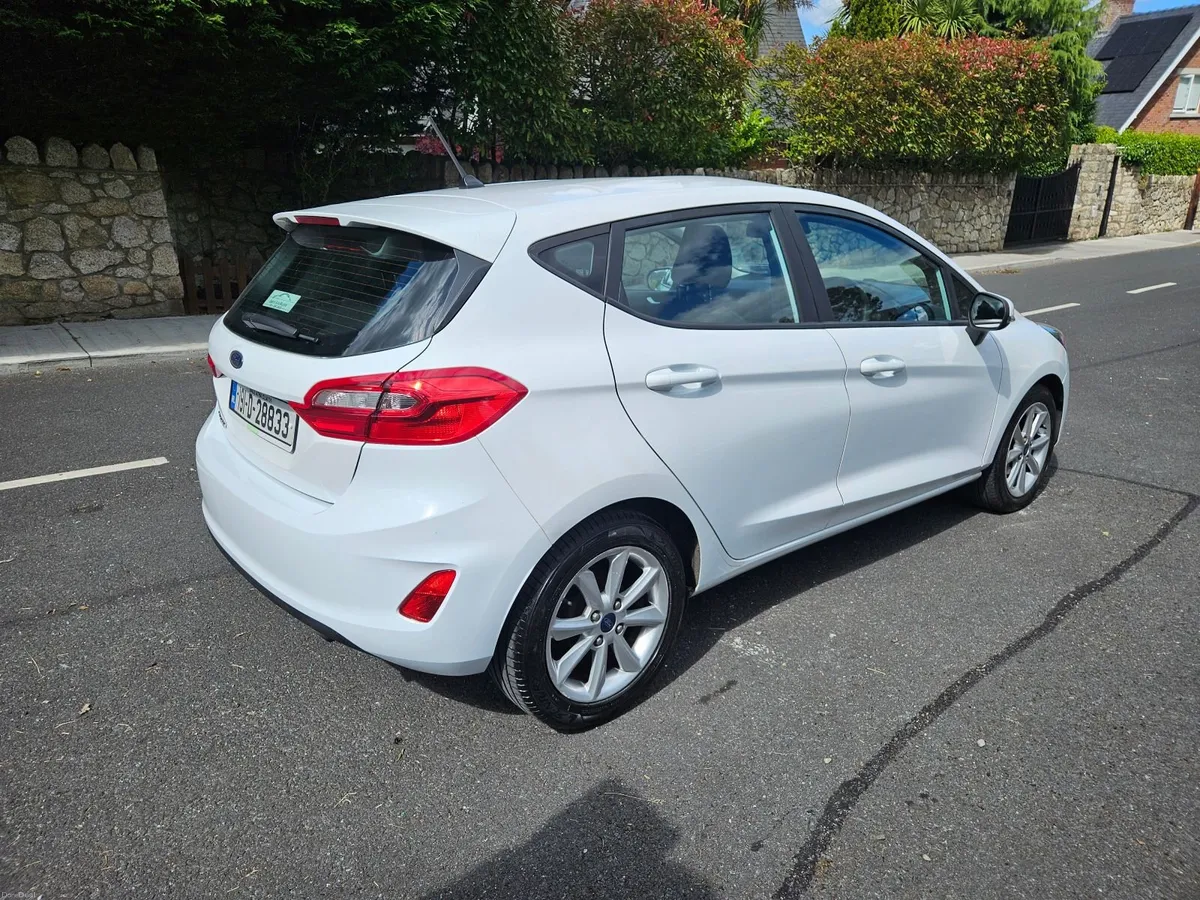 Ford Fiesta Zetec 1.1 Petrol * Excellent Condition - Image 5