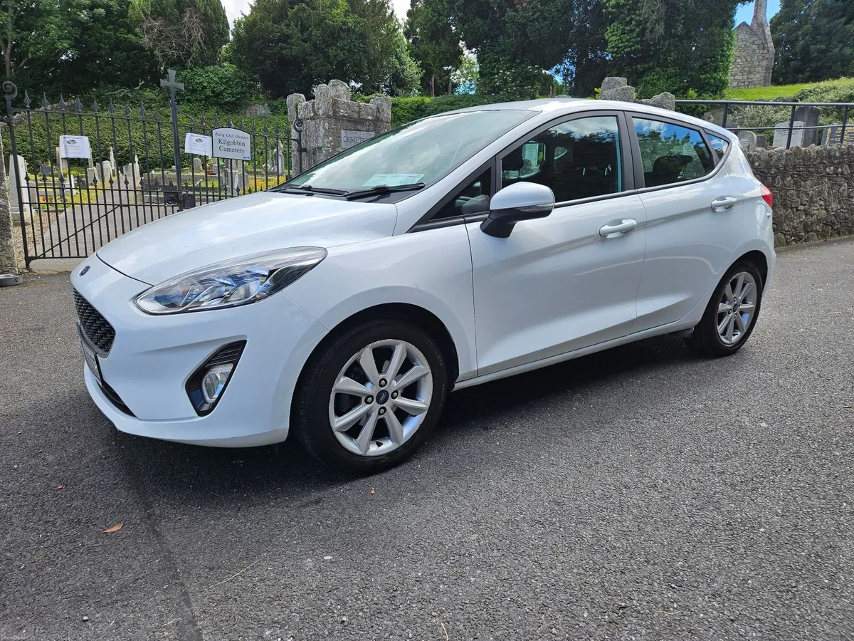 Ford Fiesta Zetec 1.1 Petrol * Excellent Condition - Image 1