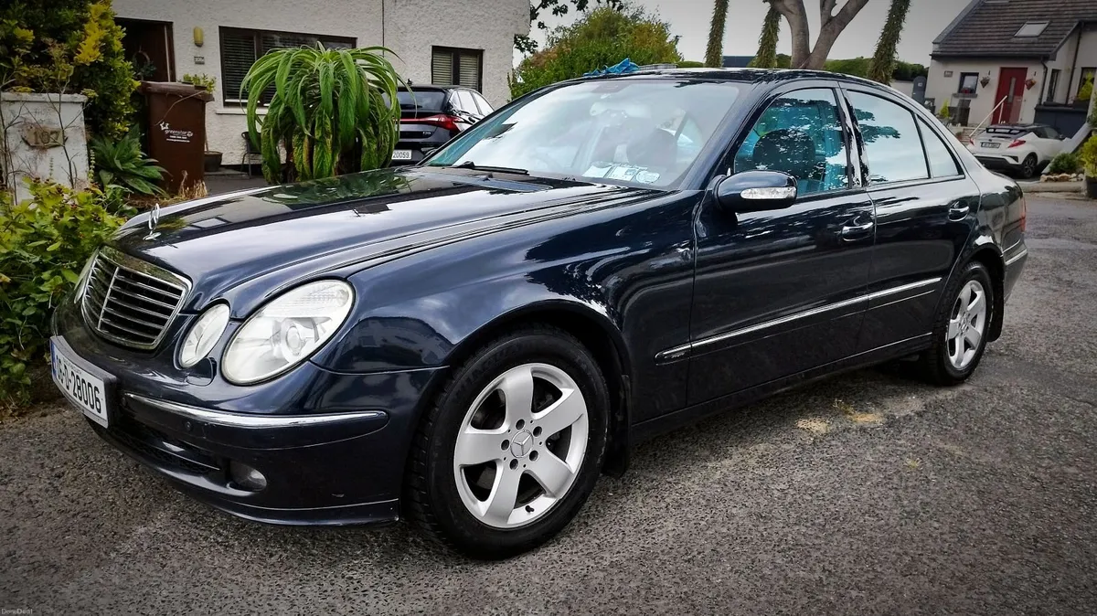 Mercedes E-Class 1.8 Avantgarde, MUST SELL by 28th - Image 1