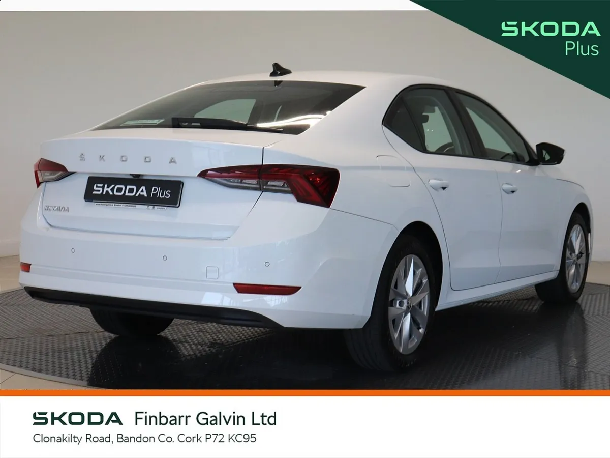 Skoda  OCTAVIA AMBITION  2.0TDI 115HP - Image 3