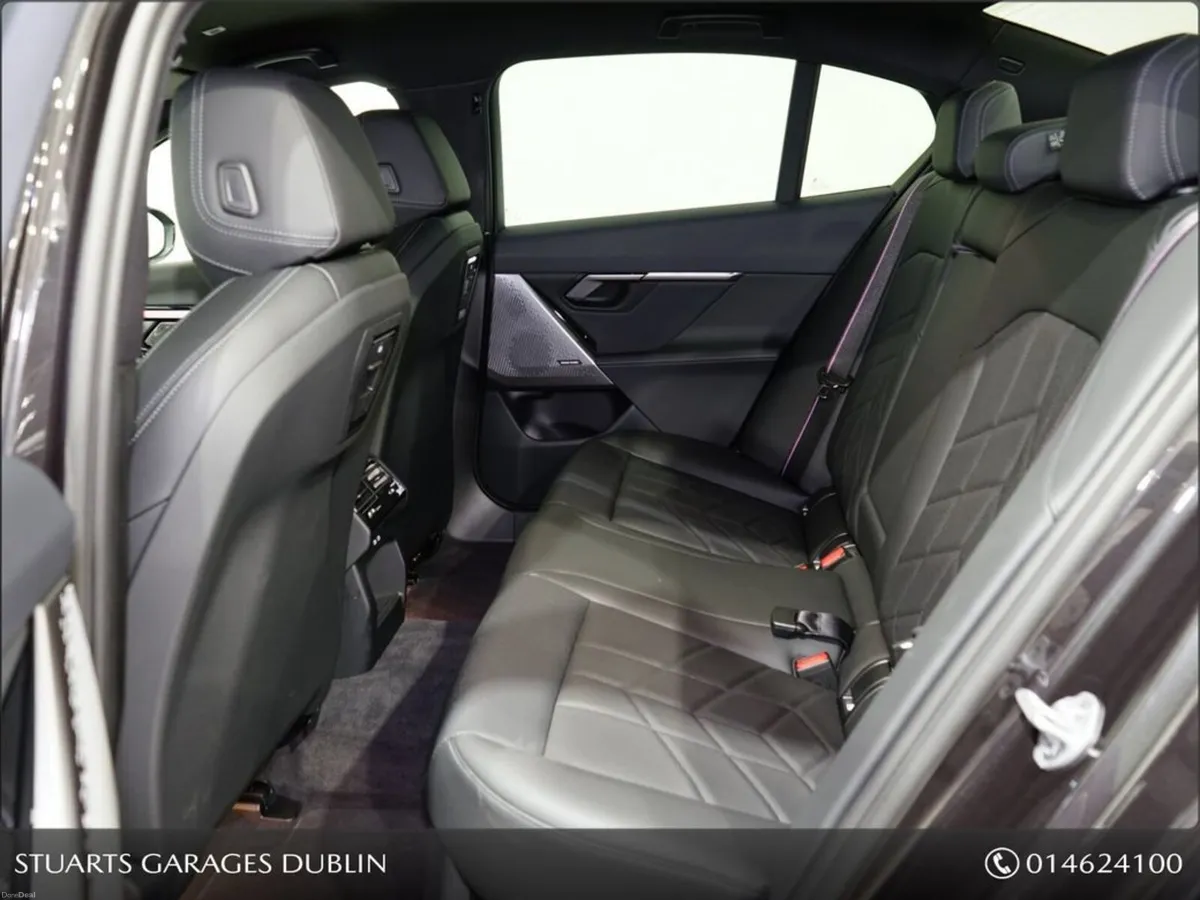 BMW 5-Series 3 X PACKS: PRO PACK, TECH PACK, COMFO - Image 5