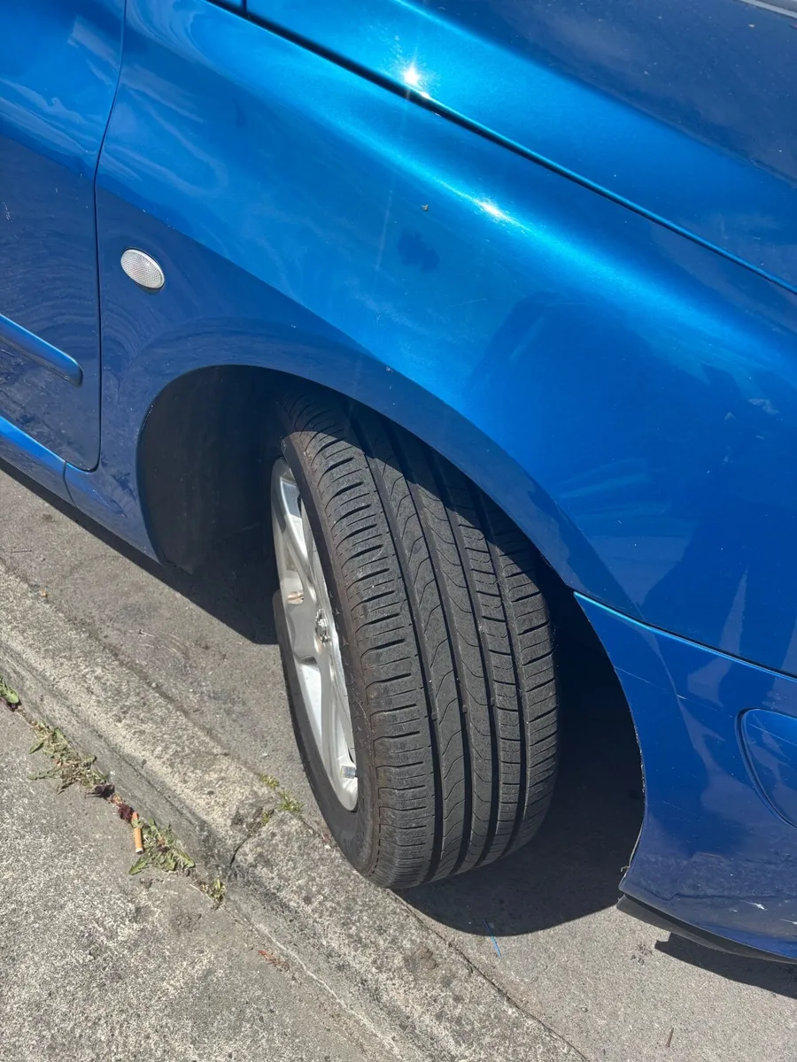 Peugeot 307 2004 - Image 1