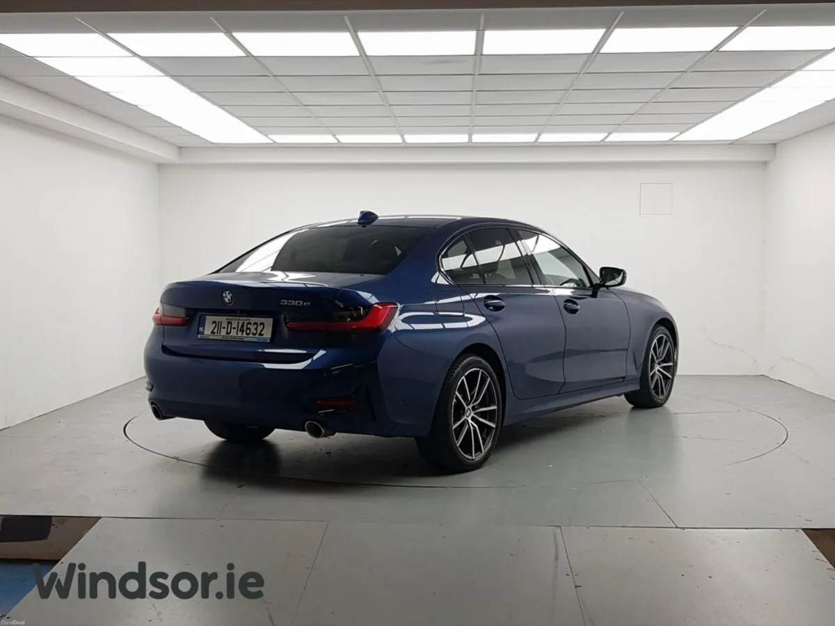 BMW 3-Series 330e Sport Pro Auto - Image 3
