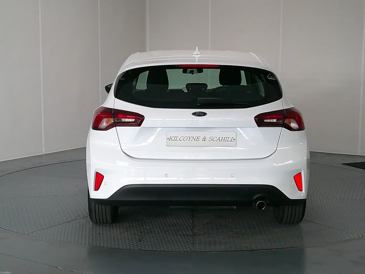 Ford Focus 2022 - Image 6