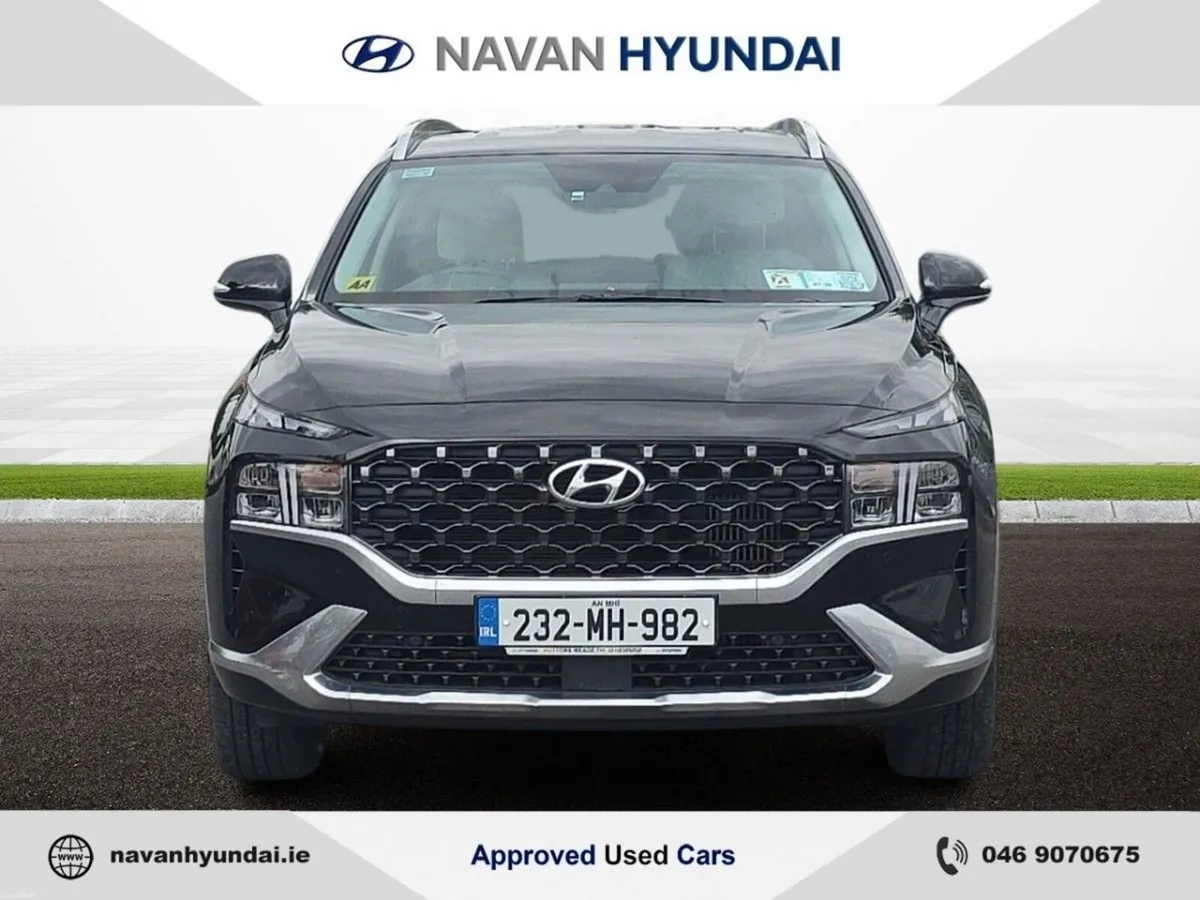Hyundai Santa Fe 1.6 PHEV 4WD Executive Plus Auto - Image 2