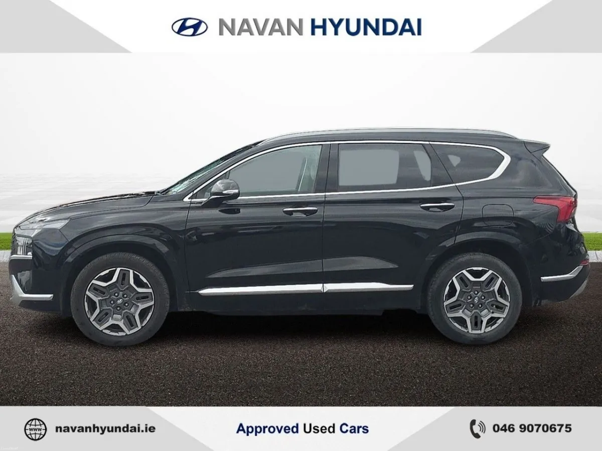 Hyundai Santa Fe 1.6 PHEV 4WD Executive Plus Auto - Image 4