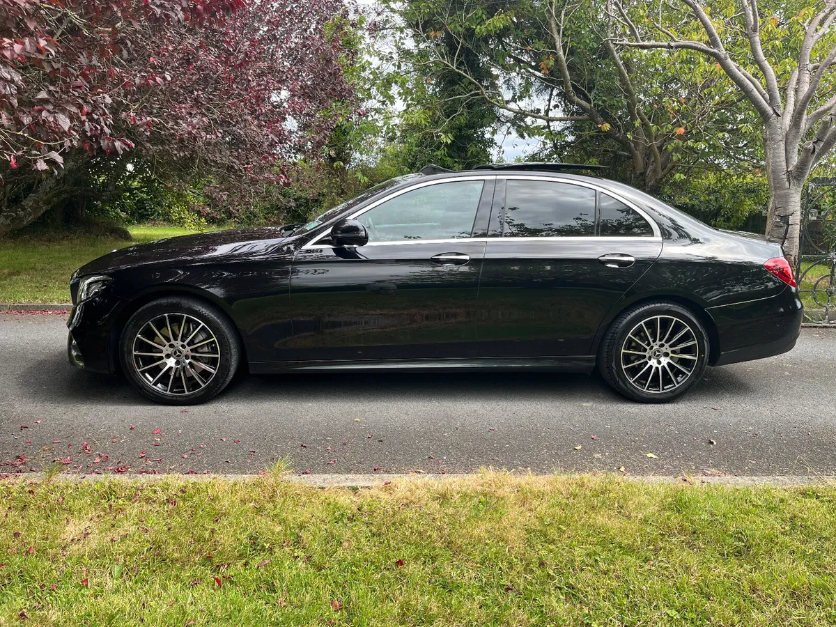 Mercedes-Benz E-Class E220 AMG 2018 - Image 5
