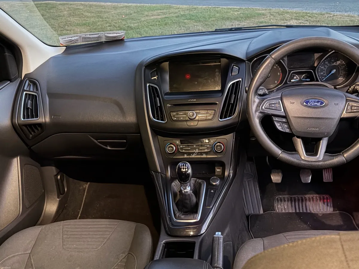 Car - Image 6