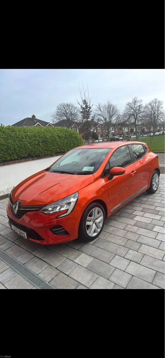 211 Renault Clio - Image 3