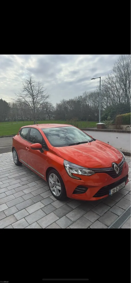 211 Renault Clio - Image 1