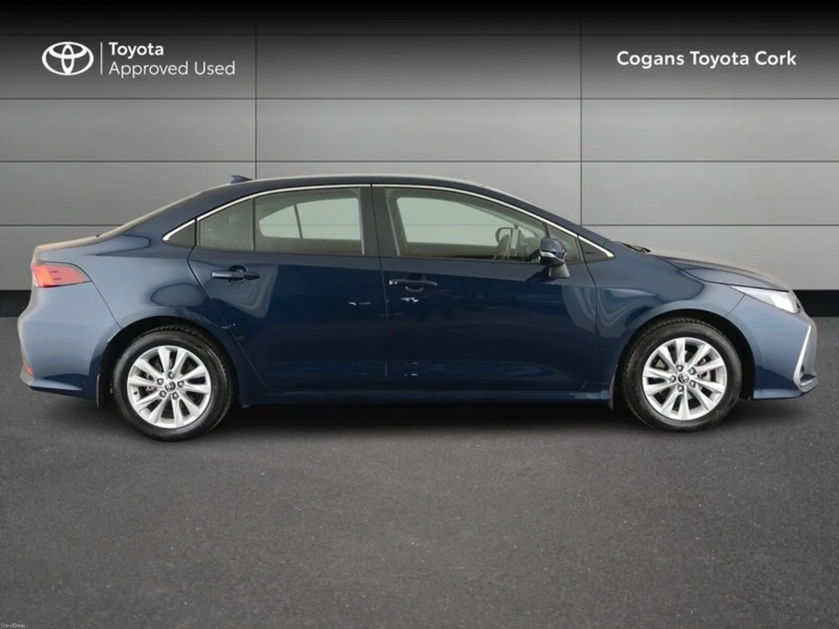 Toyota Corolla COROLLA LUNA SALOON - Image 3
