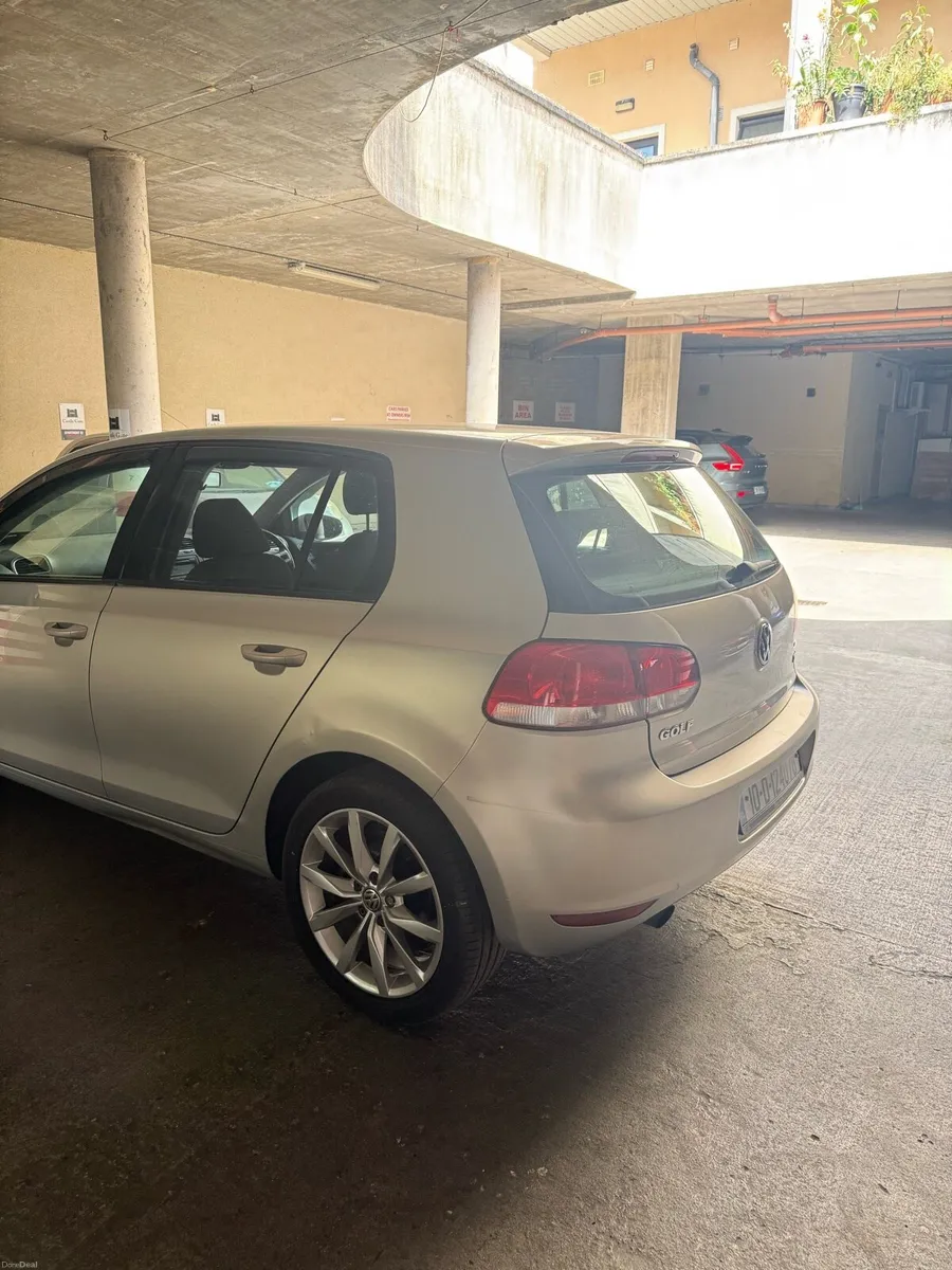 2010 Volkswagen Golf 1.6 TDI - Image 5