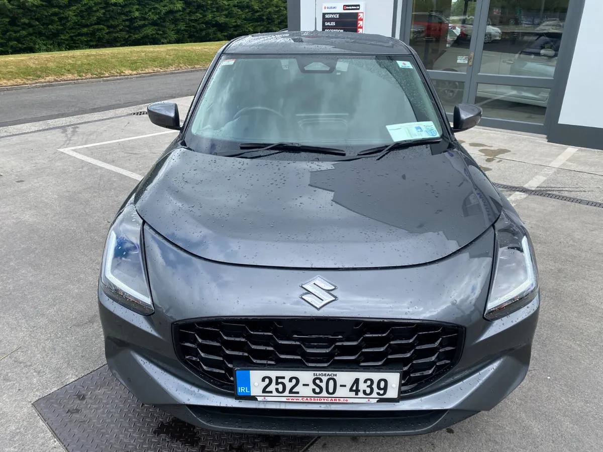 2025, Suzuki Swift Hybrid - Image 2