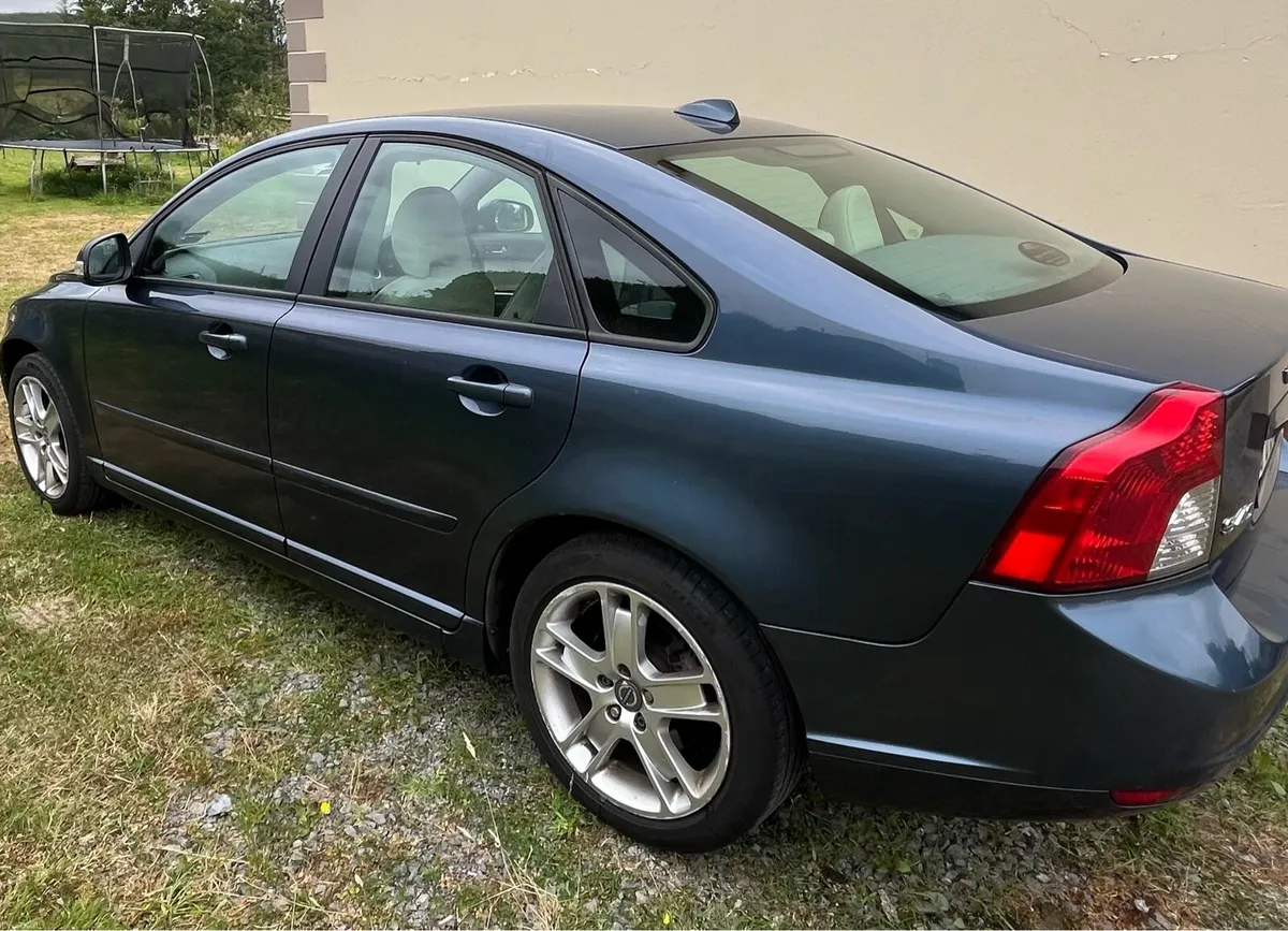 Volvo S40 2010 - Image 4