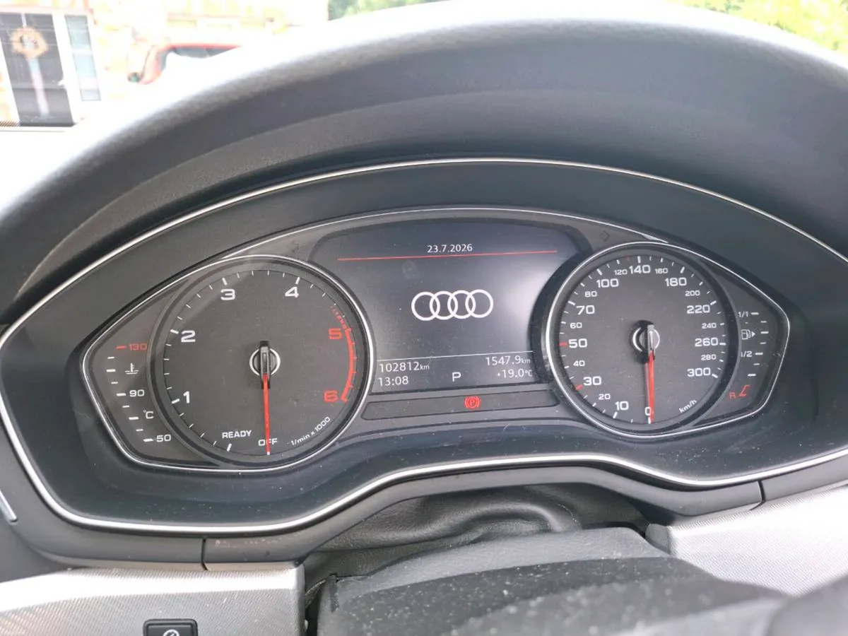 Car - Image 4
