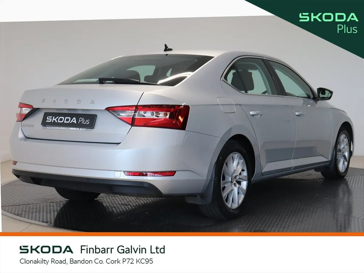 Skoda SUPERB AMBITION  2.0TDI 150HP - Image 3