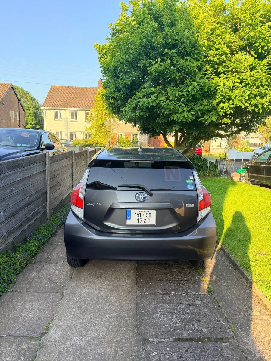 Toyota Aqua Hybrid 2015- Excellent Condition - Image 5