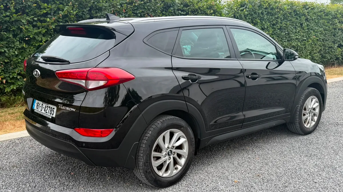 2016 Hyundai Tucson Executive - Image 3