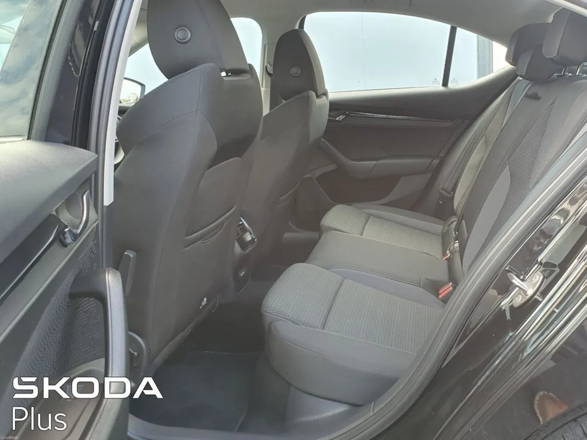 Skoda Octavia OCTAVIA AMB 1.0TSI 110HP "Call Evan - Image 6