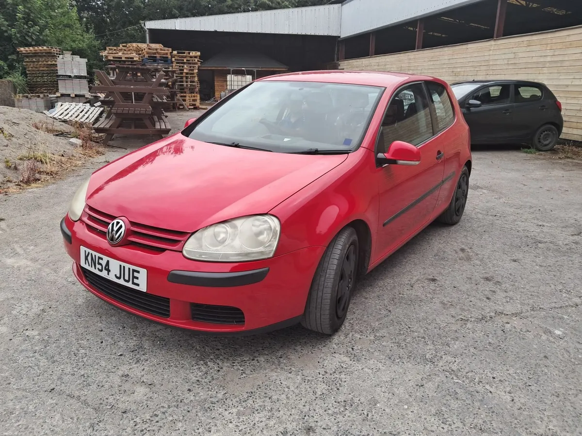 Volkswagen Golf 2004 - Image 1