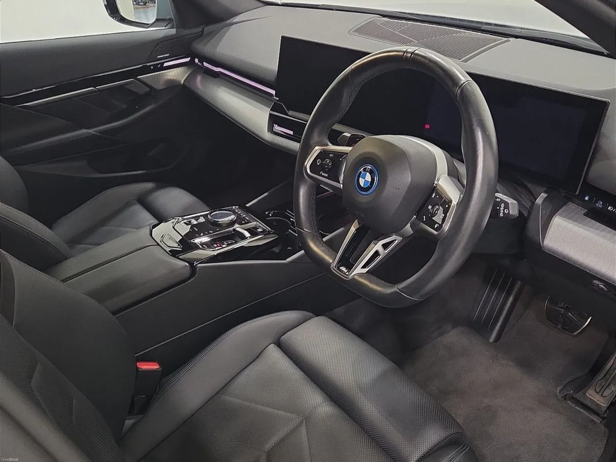 BMW 5-Series 530 E M Sport - Image 6
