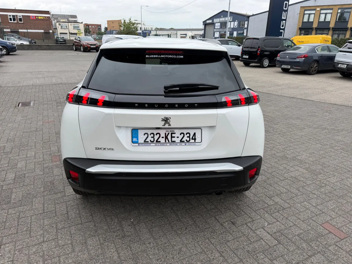 2023 Peugeot 2008 Allure 1.2 - Image 5