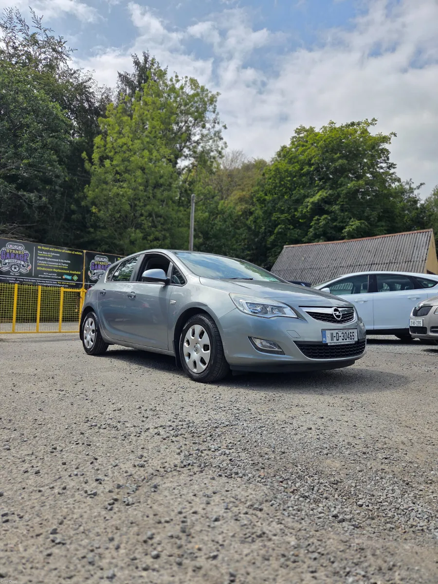 Lovely Original Opel Astra NCT Warranty - Image 2