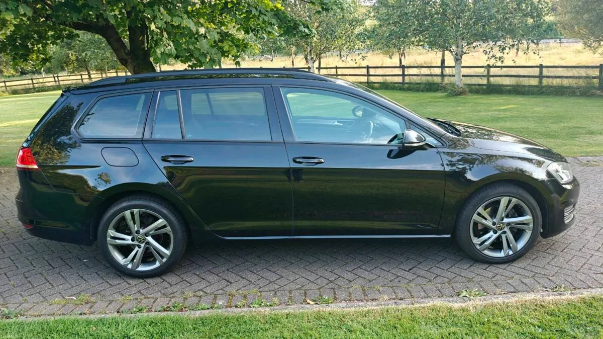 2016 Golf SE  1.6TDI  Estate - Image 6